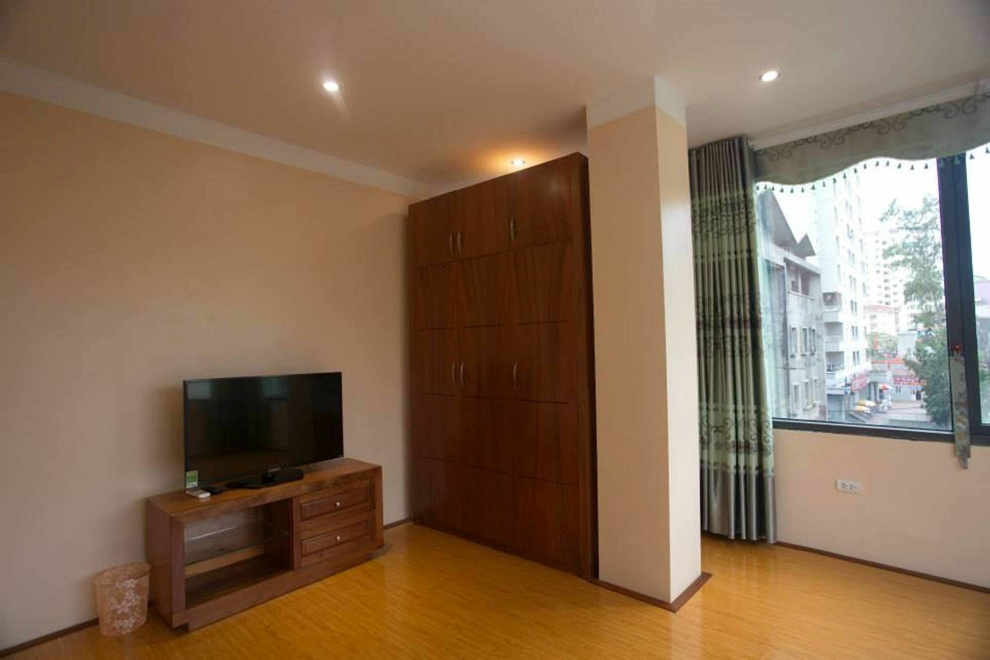 Poonsa Nguyen Phong Sac Apartment Hanoi Bagian luar foto