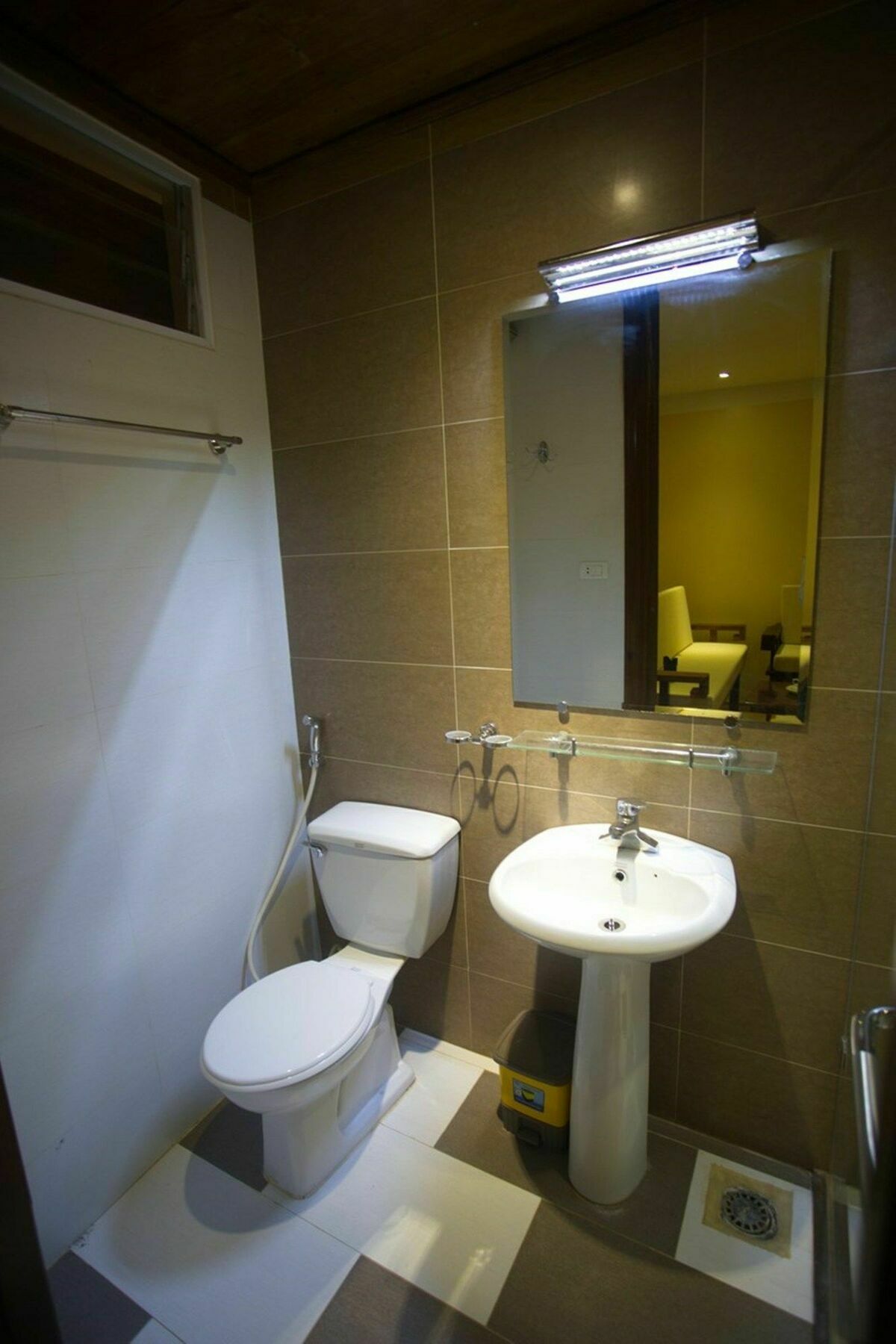 Poonsa Nguyen Phong Sac Apartment Hanoi Bagian luar foto